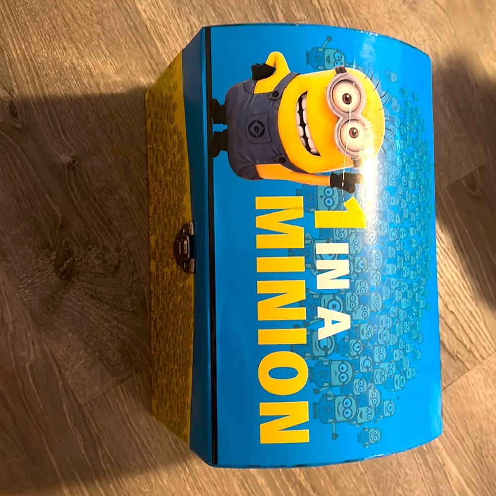 Minion Box